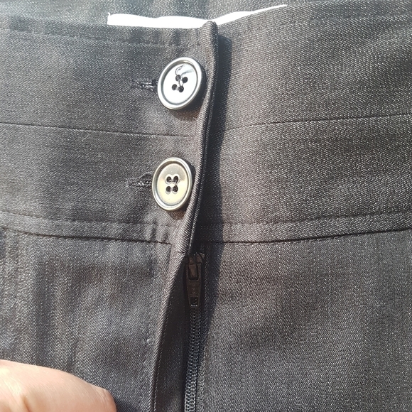 Smart Set Low Rise Bermuda Shorts - Picture 2 of 12